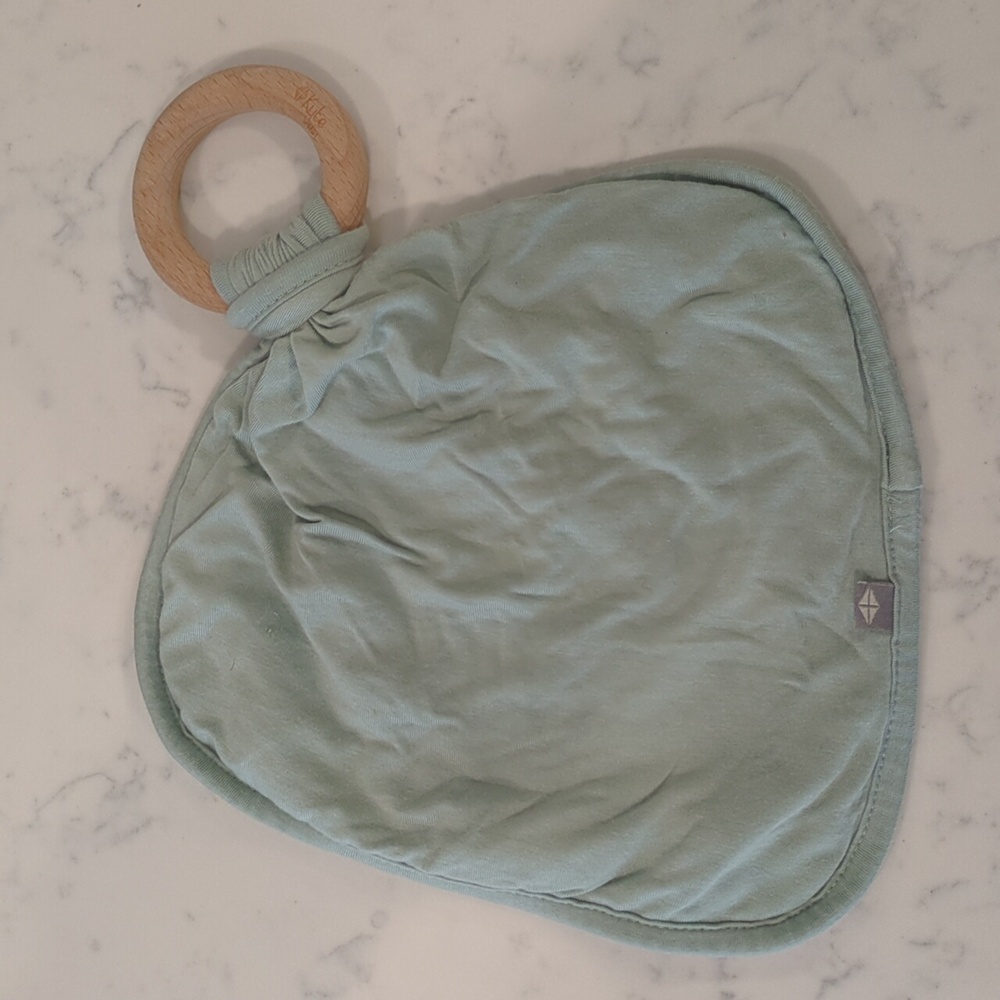 Kyte baby | Sage Lovey With Removable Wooden Teething Ring